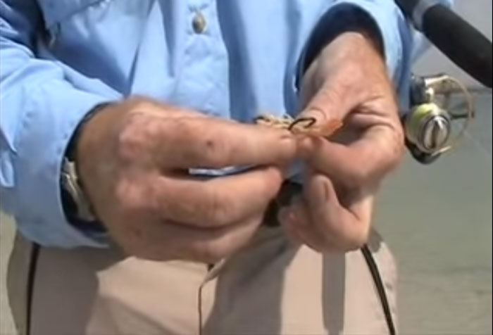 VIDEO: How to Cast with a Spin outfit