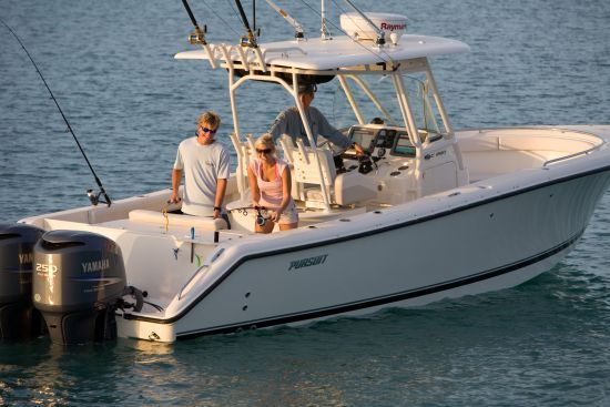 Pursuit’s C280 bluewater battlewagon