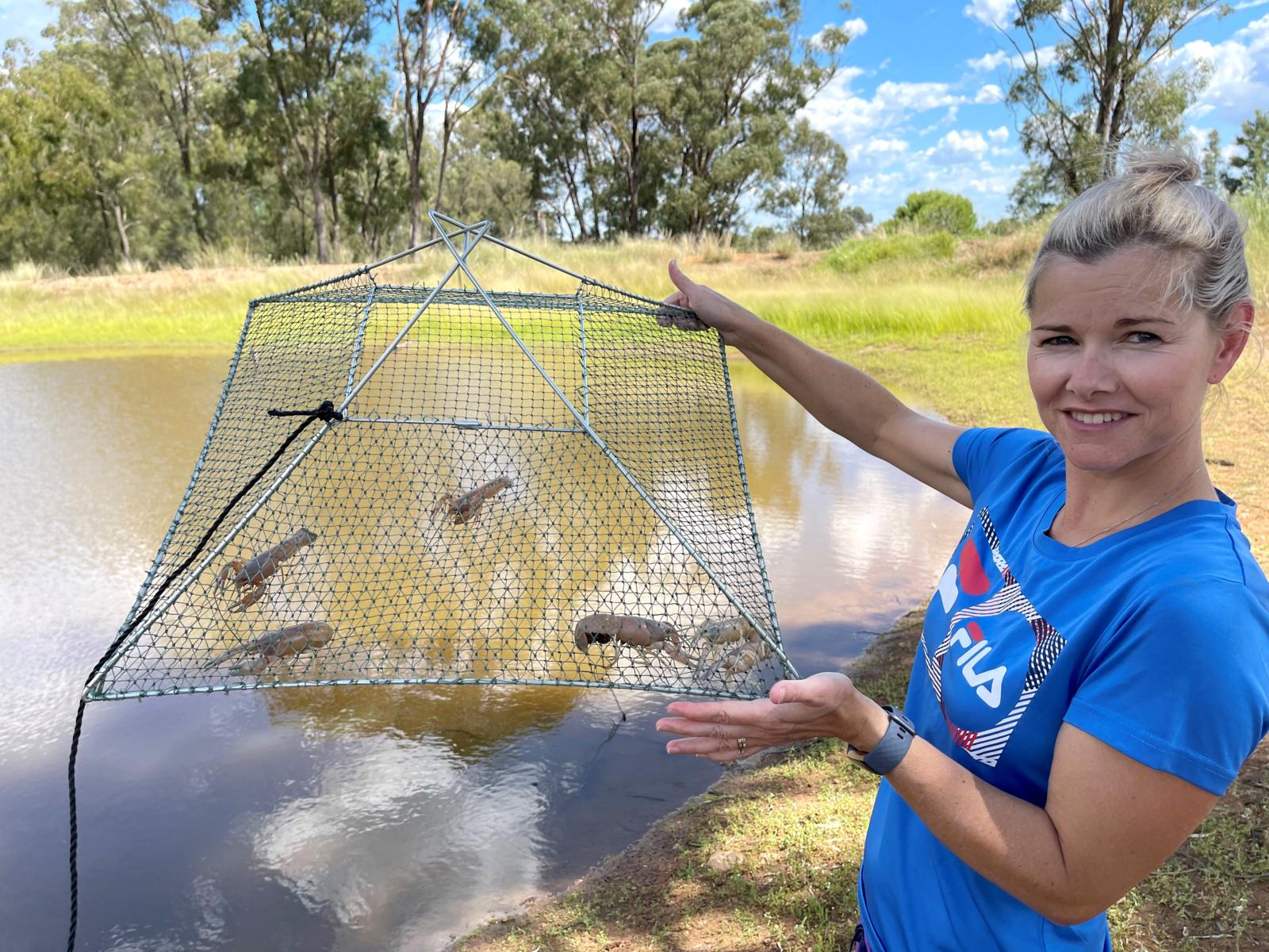 HOW TO MAKE & USE A FISH LIFT NET 