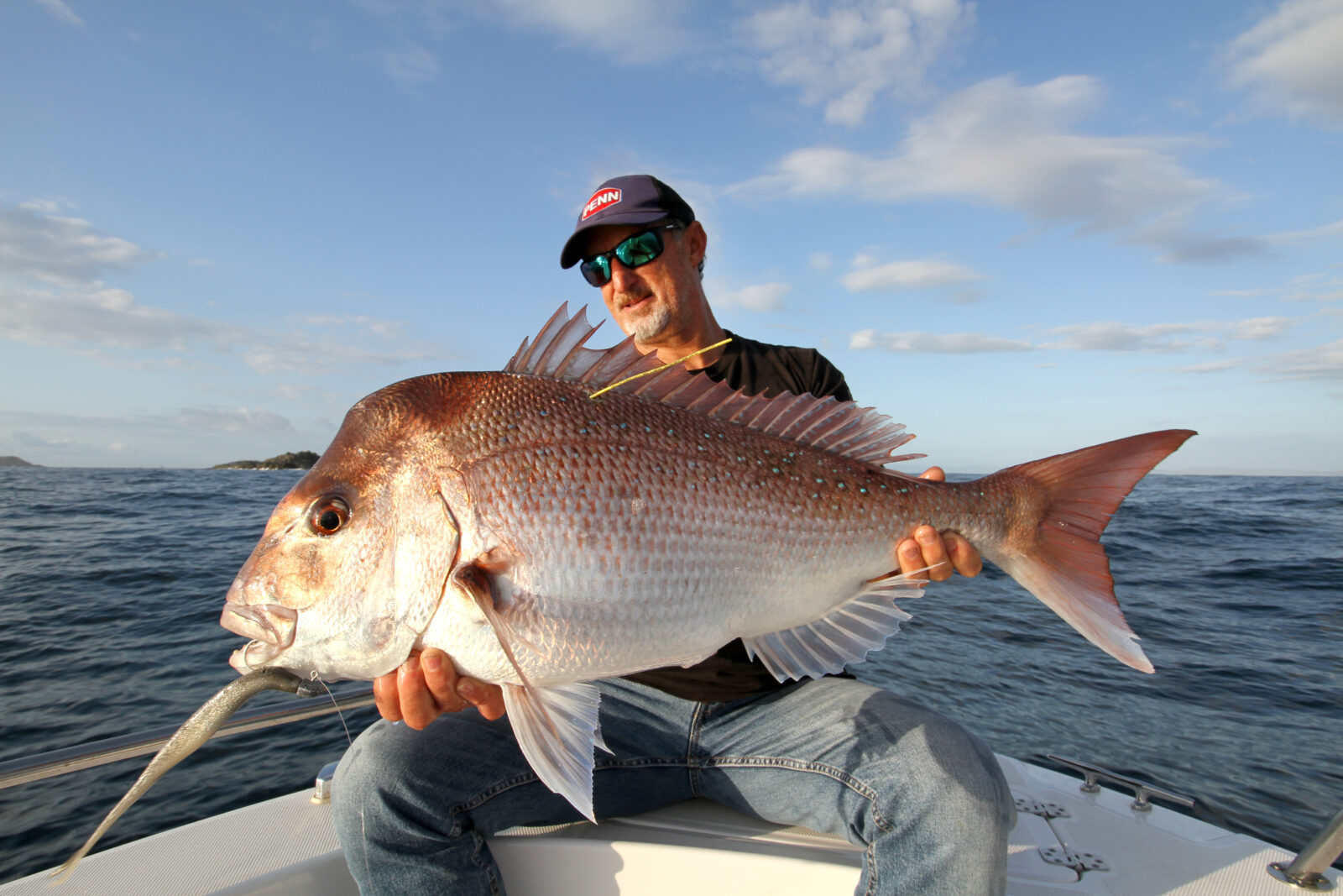 Fishing inshore reefs - Fishing World Australia