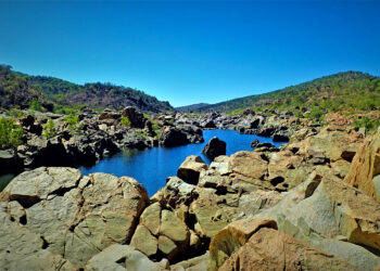 Cape York: Boatless and bank bound