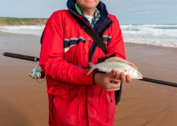 Surf fishing Melbourne